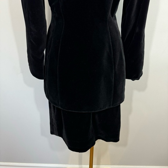 Vtg Thierry Mugler Black Velvet Jacket Skirt Suit 38/40 US 4/6 Rhinestones EUC! - Picture 10 of 16